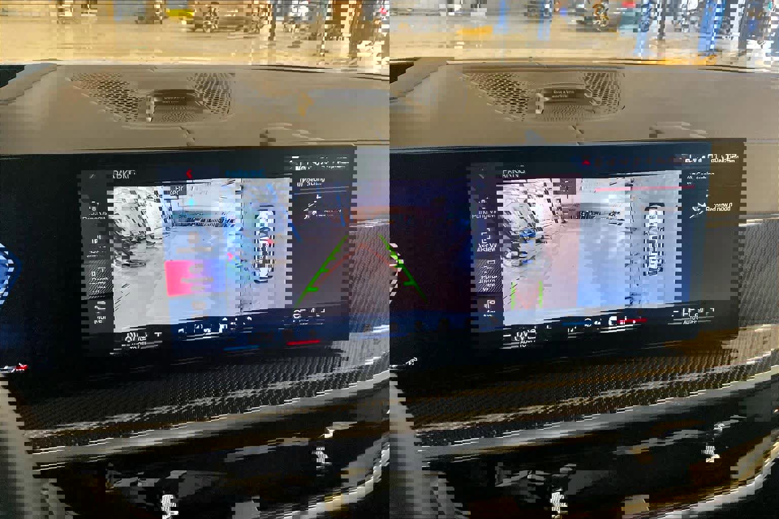 Certified 2026 BMW X7 M60i AWD/4WD image 27