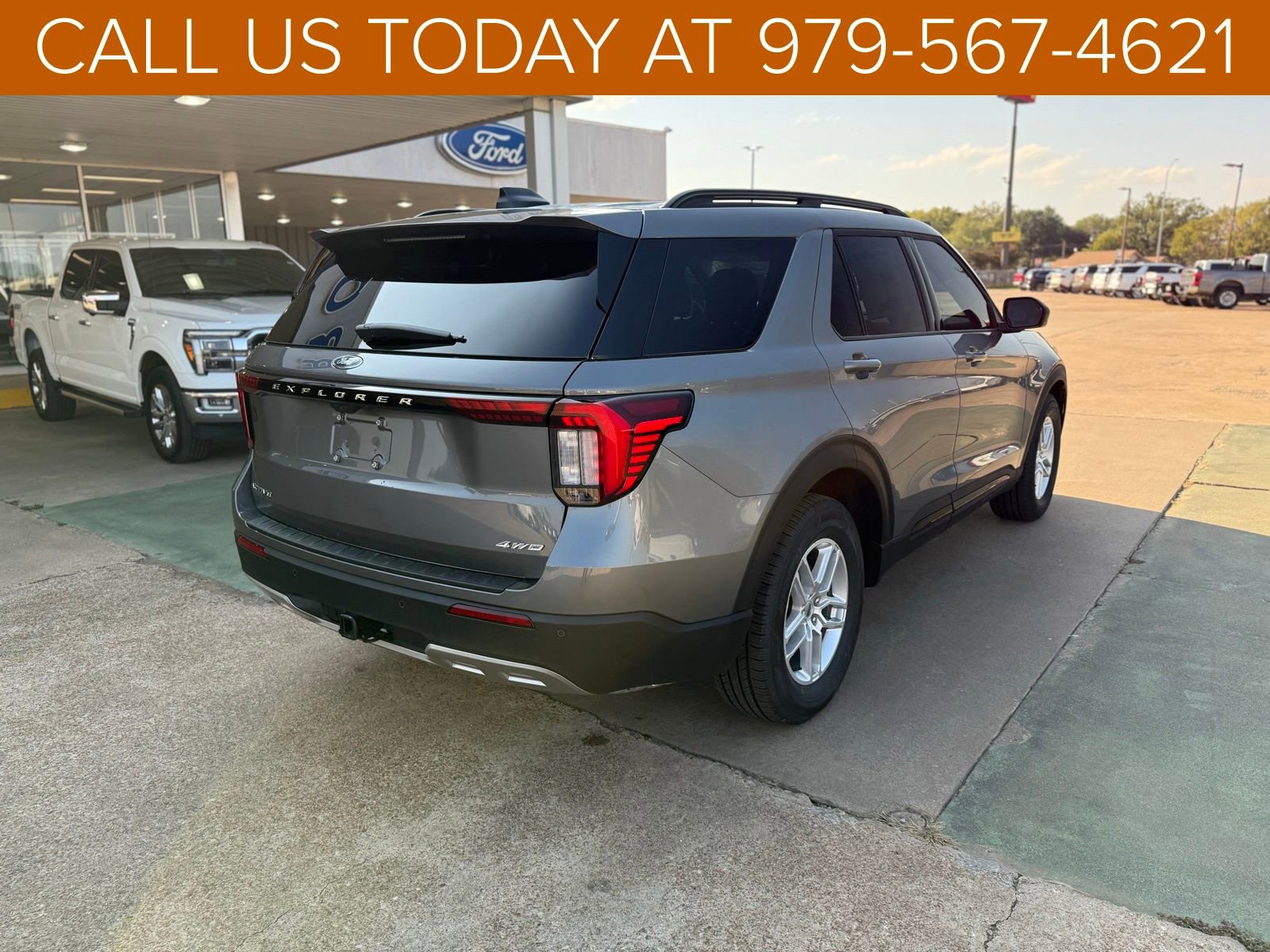 New 2026 Ford Explorer Active image 38