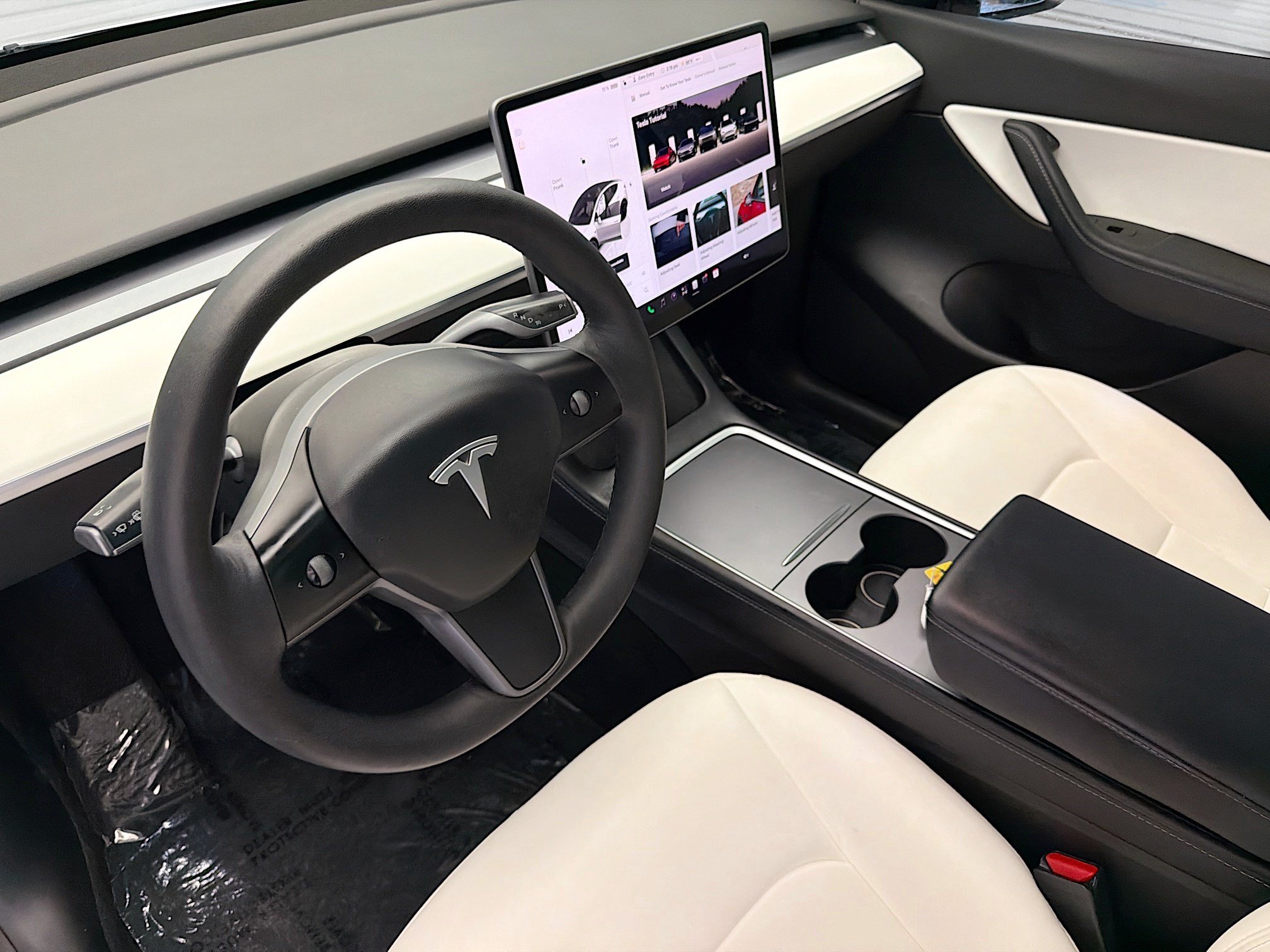 Used 2022 Tesla Model Y Performance AWD/4WD image 7
