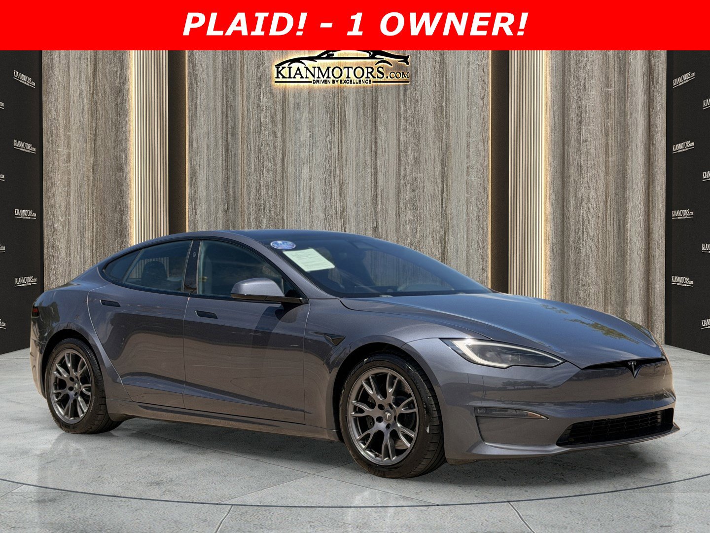 Used 2022 Tesla Model S Plaid AWD/4WD image 1