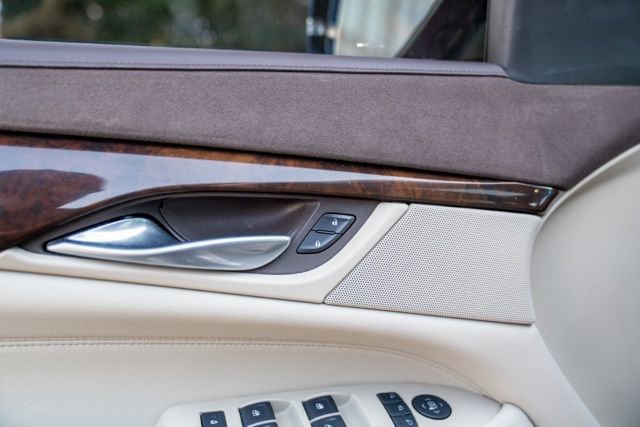 Used 2016 Cadillac Escalade Luxury image 51