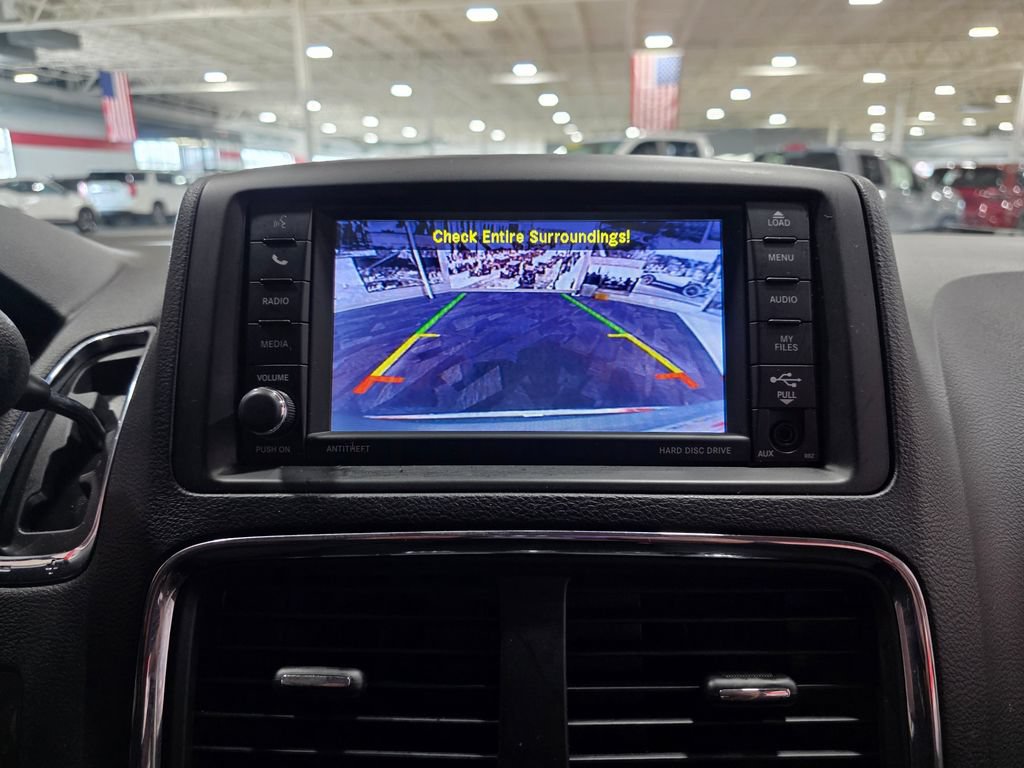 Used 2019 Dodge Grand Caravan SE FWD image 24