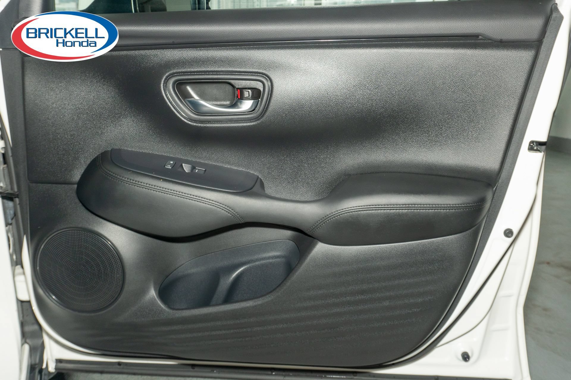Used 2025 Honda HR-V LX image 16