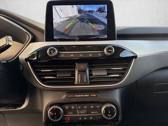 Used 2022 Ford Escape SEL w/ Technology Package image 21