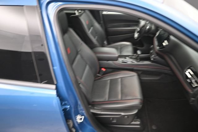 Used 2025 Dodge Durango GT AWD/4WD image 11