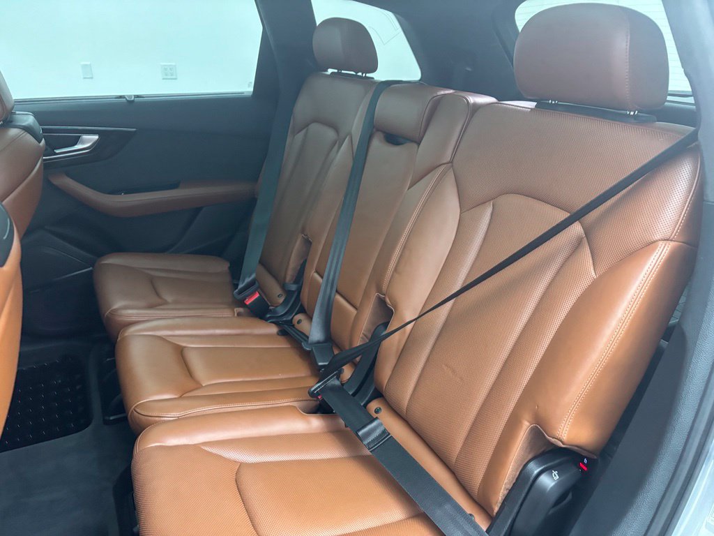 Used 2017 Audi Q7 3.0T Prestige AWD/4WD image 40