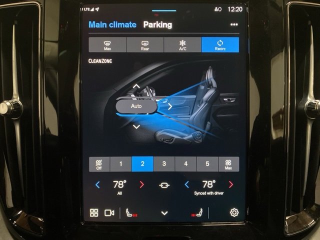 Used 2025 Volvo XC60 B5 Plus image 49