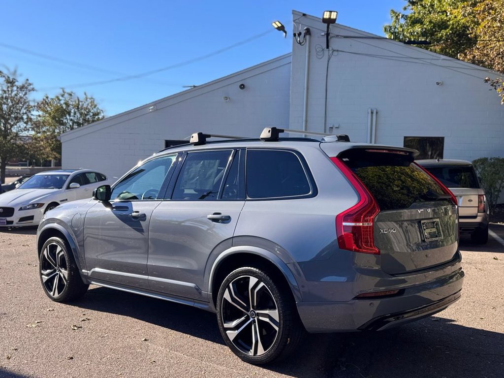 Used 2022 Volvo XC90 T8 R-Design w/ Advanced Package AWD/4WD image 4