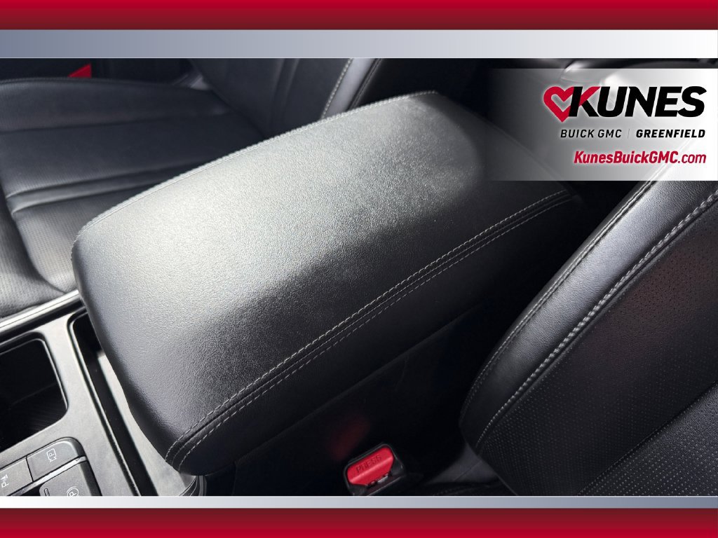 Used 2024 Kia Sorento S FWD image 30