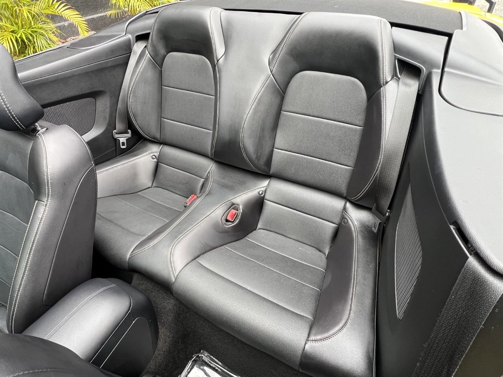 Used 2017 Ford Mustang Premium image 19