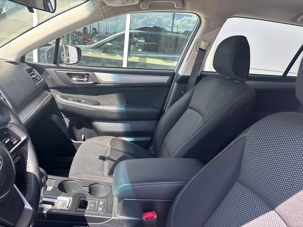 Used 2018 Subaru Outback 2.5i Premium AWD/4WD image 5