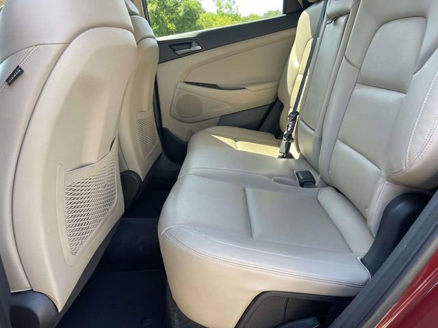 Used 2016 Hyundai Tucson Limited w/ Option Group 03 AWD/4WD image 11