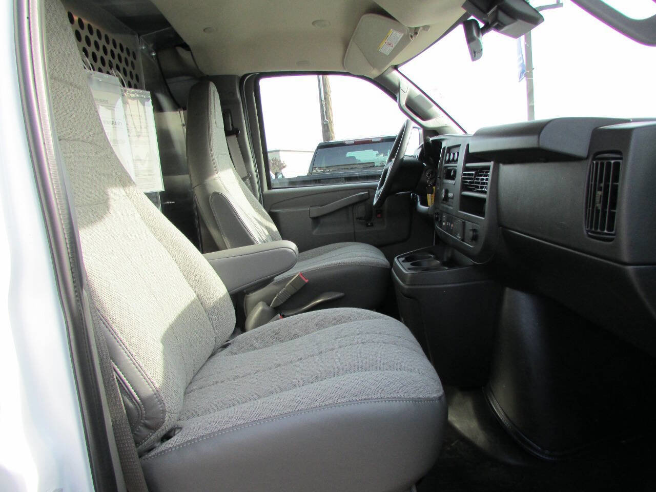Used 2025 Chevrolet Express 2500 Extended w/ Communications Package RWD image 15