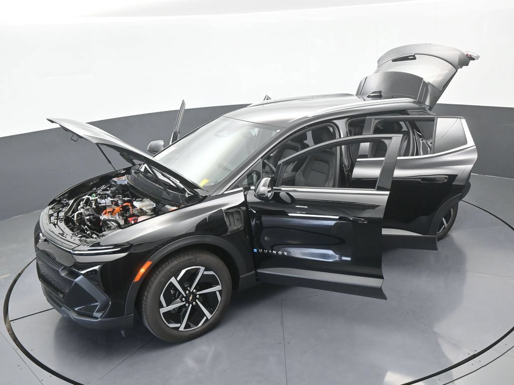 Used 2026 Chevrolet Equinox EV LT FWD image 66