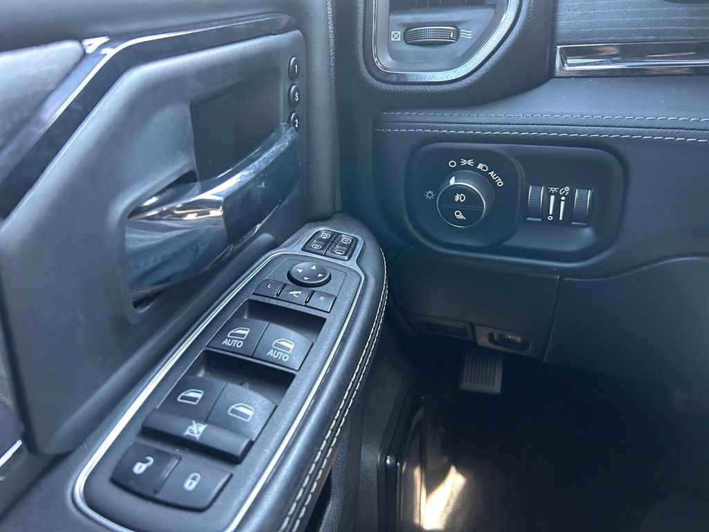 Used 2024 RAM 3500 Limited w/ Night Edition AWD/4WD image 18