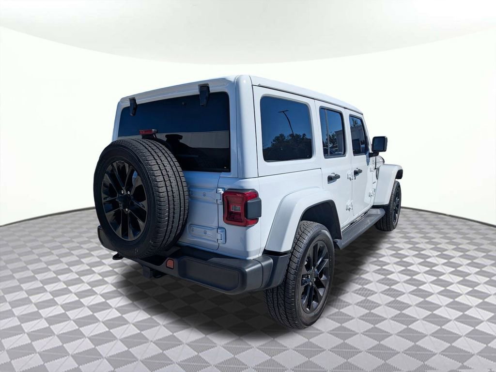 Used 2021 Jeep Wrangler Unlimited Sahara image 3