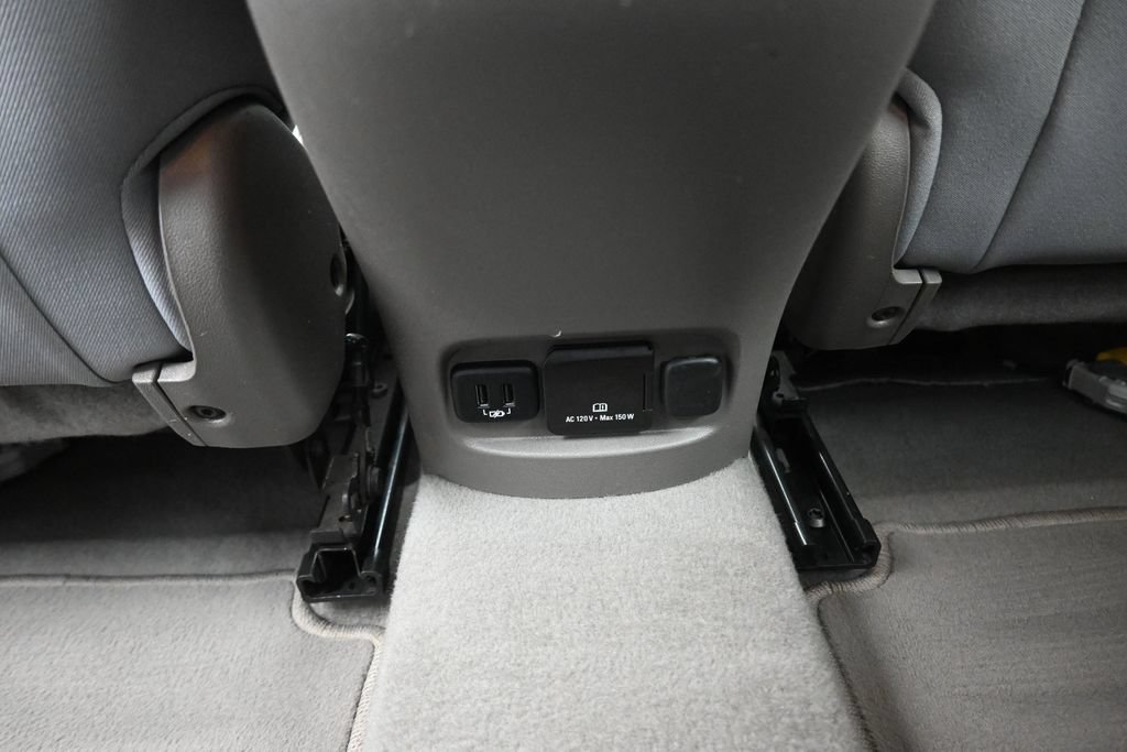 Used 2017 Chevrolet Malibu LT FWD image 32