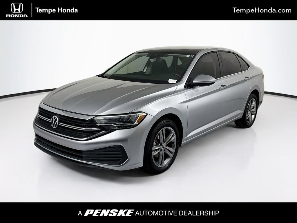 Used 2024 Volkswagen Jetta SE w/ Panoramic Sunroof Package