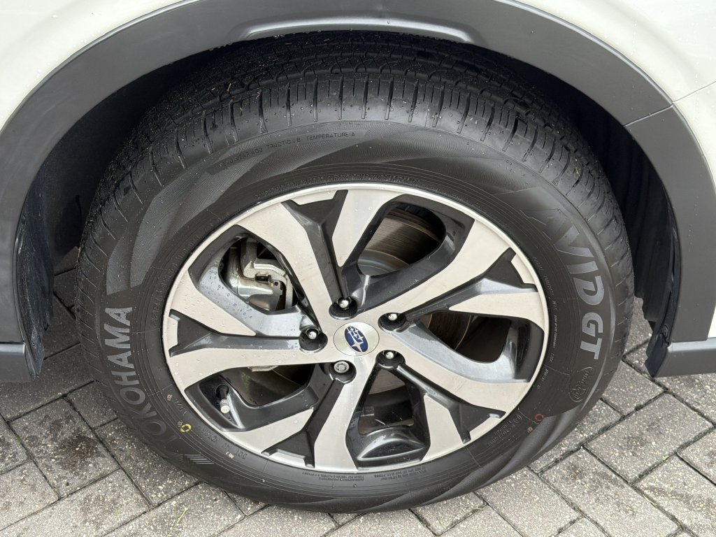 Certified 2022 Subaru Outback Touring XT AWD/4WD image 10
