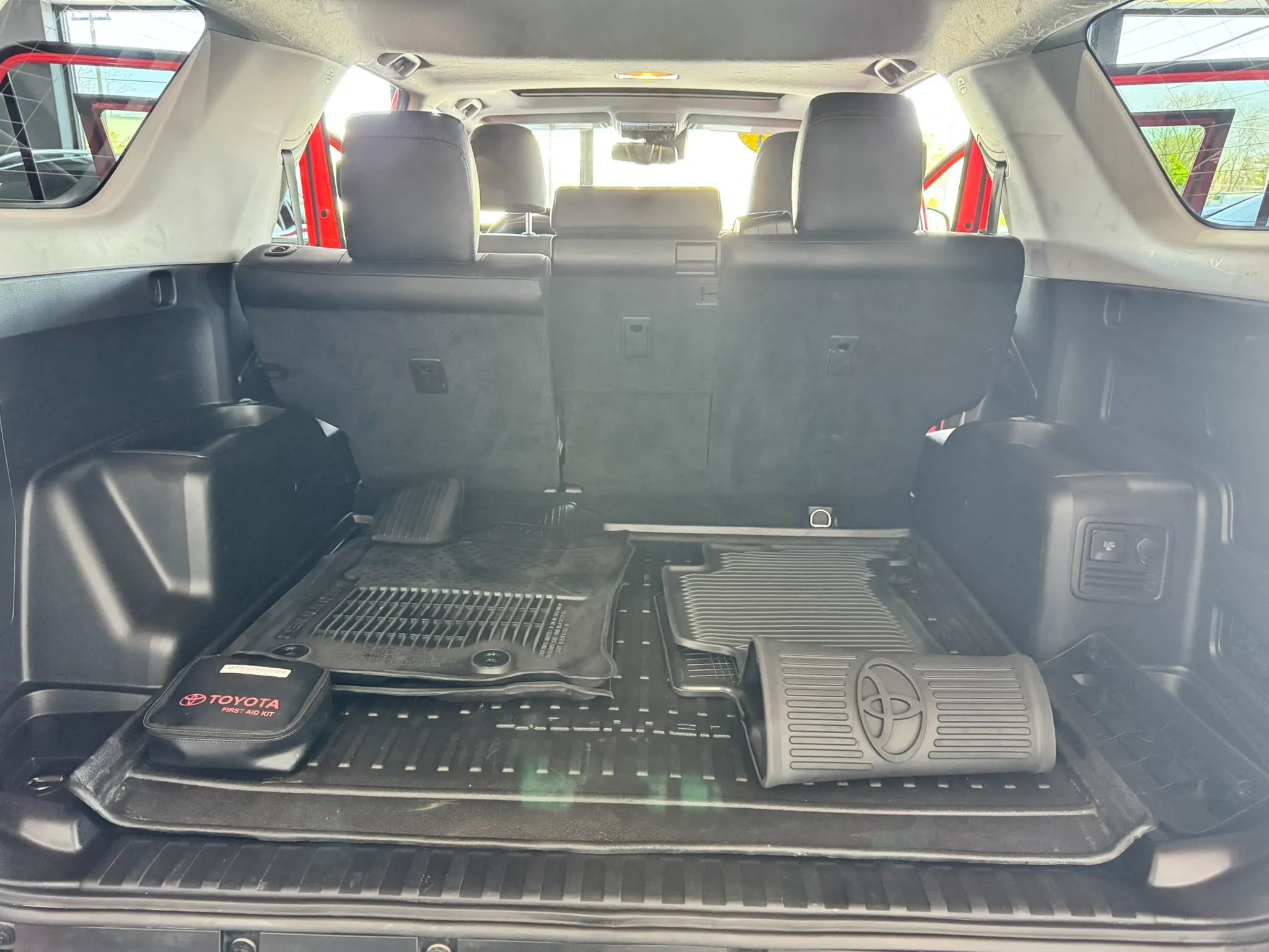 Used 2024 Toyota 4Runner TRD Off-Road Premium w/ Moonroof Package AWD/4WD image 40