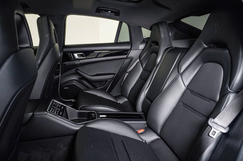 Used 2018 Porsche Panamera 4S AWD/4WD image 17
