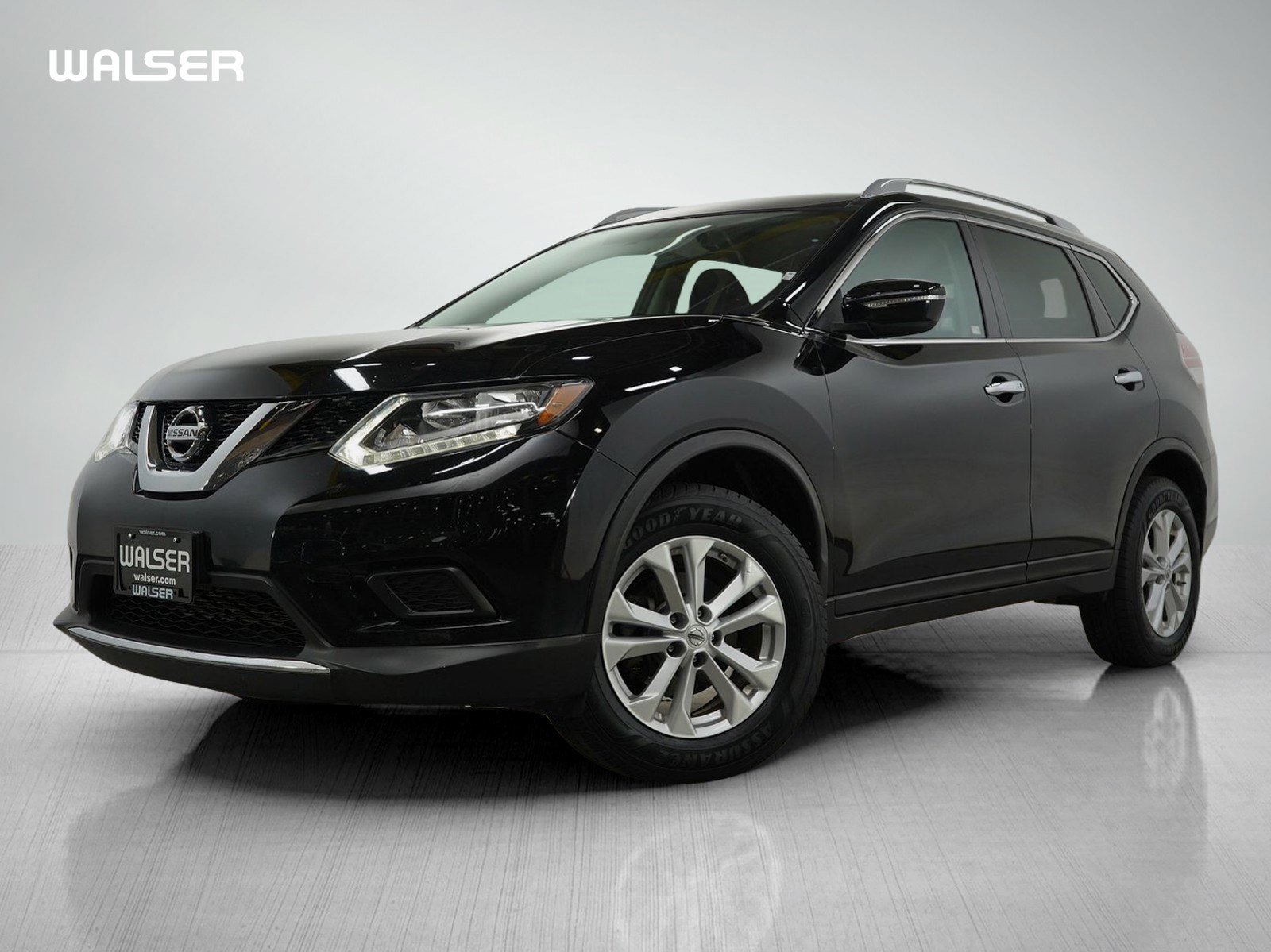 Used 2014 Nissan Rogue SV