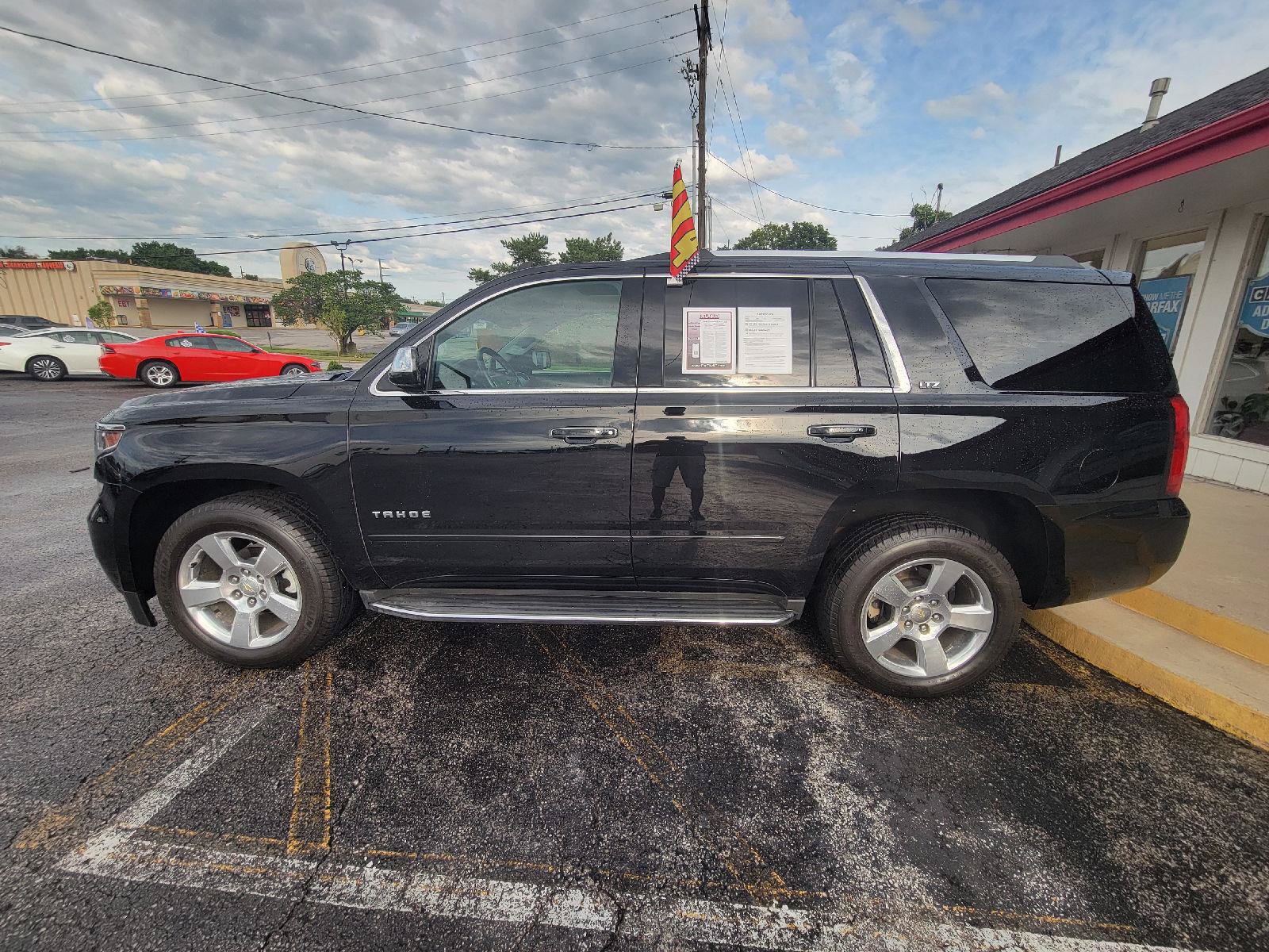 Used 2015 Chevrolet Tahoe LTZ AWD/4WD image 16