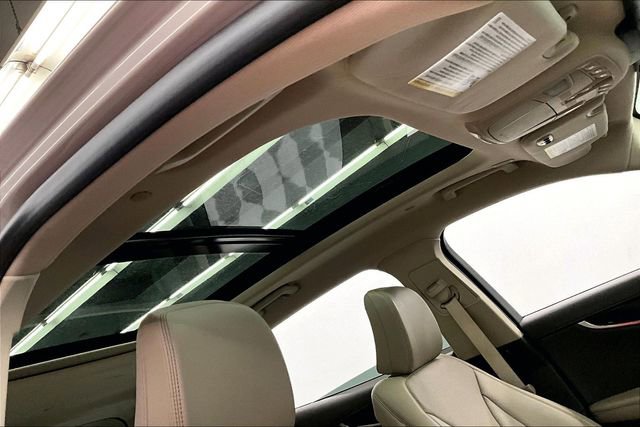 Used 2023 Lincoln Nautilus Reserve image 20