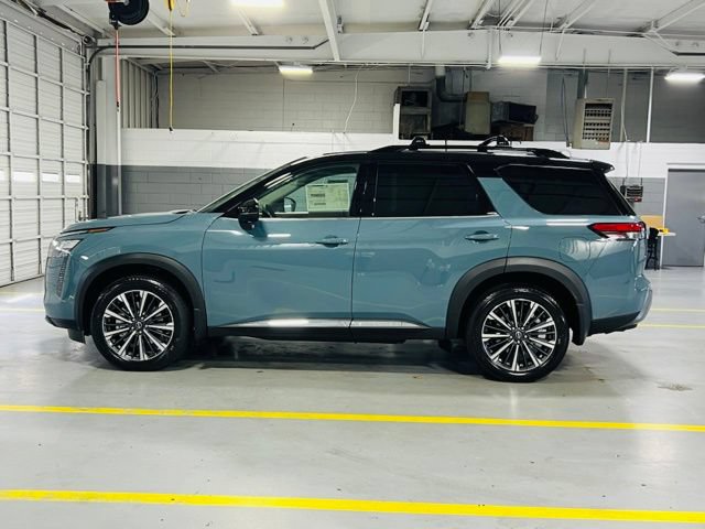 New 2026 Nissan Pathfinder Platinum FWD image 17