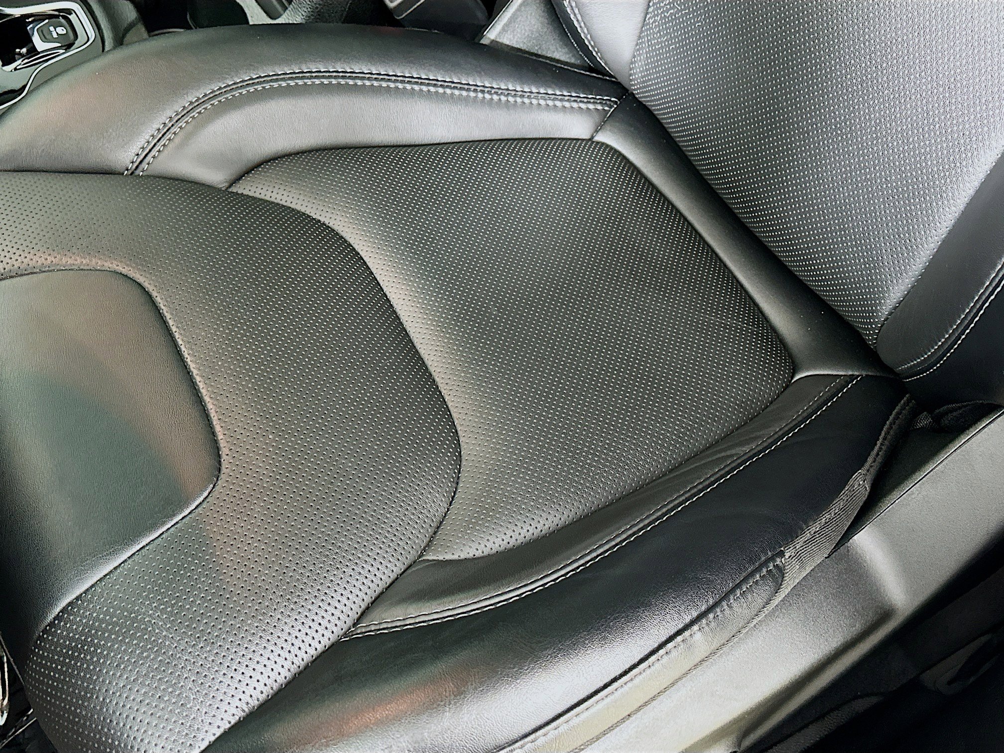 Certified 2022 Jeep Cherokee Limited image 24