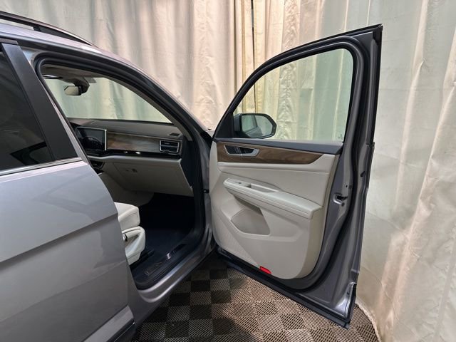 New 2026 Volkswagen Atlas SE image 38