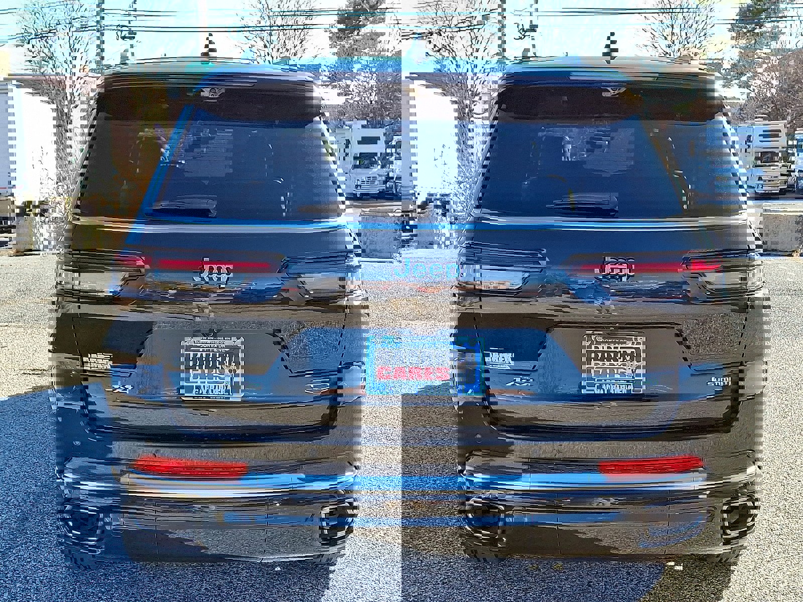 Used 2023 Jeep Grand Cherokee L Summit w/ Advanced Protech Group IV image 5