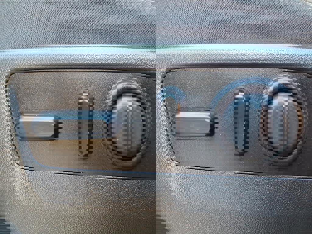 Used 2020 Chevrolet Silverado 1500 RST image 16