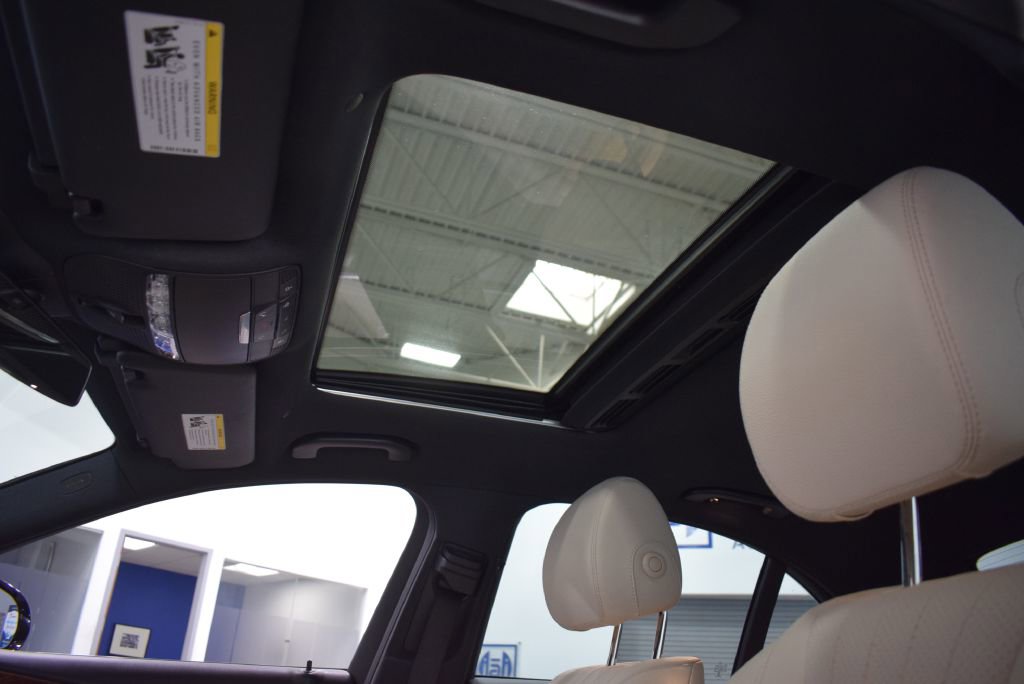 Used 2018 Mercedes-Benz E 300 w/ Premium 1 Package image 31