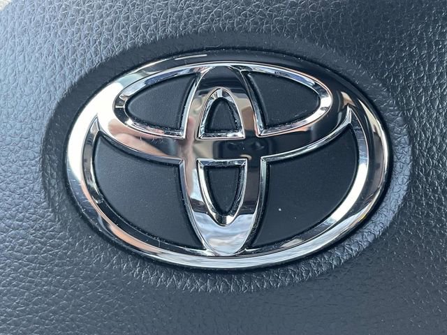 Used 2023 Toyota Corolla Cross XLE FWD image 20