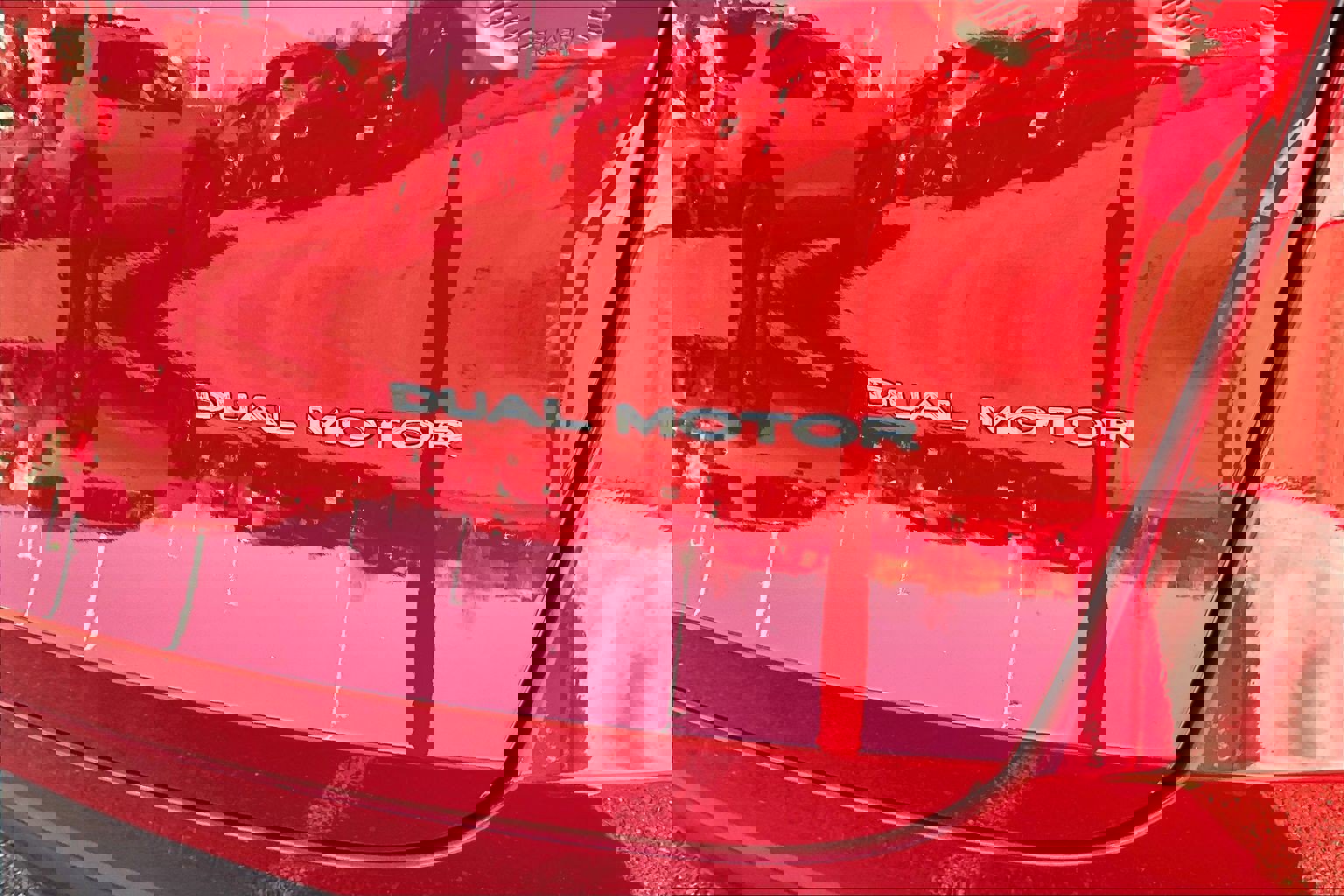 Used 2023 Tesla Model Y Long Range image 8