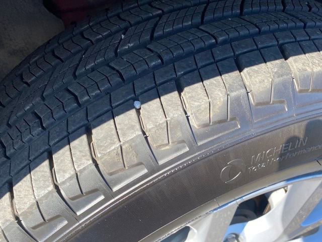 Used 2023 Jeep Grand Cherokee Limited image 24