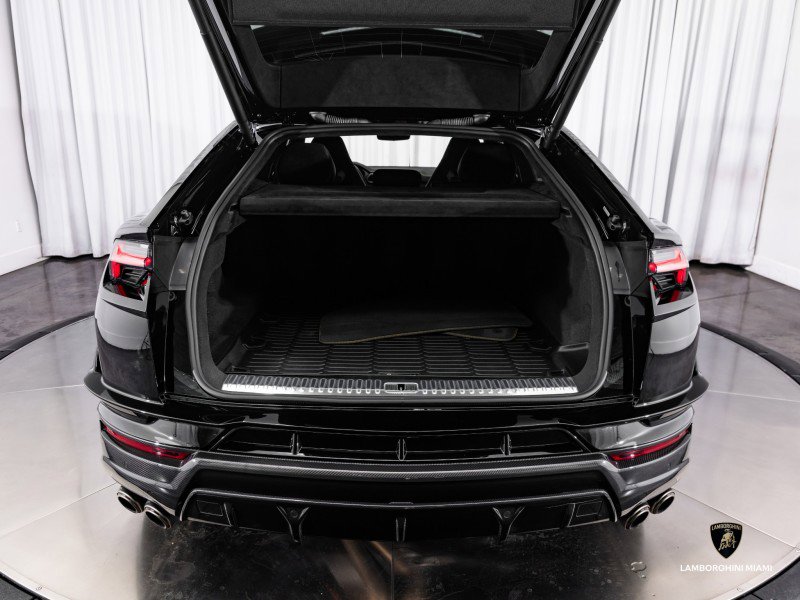 Used 2024 Lamborghini Urus Performante image 14