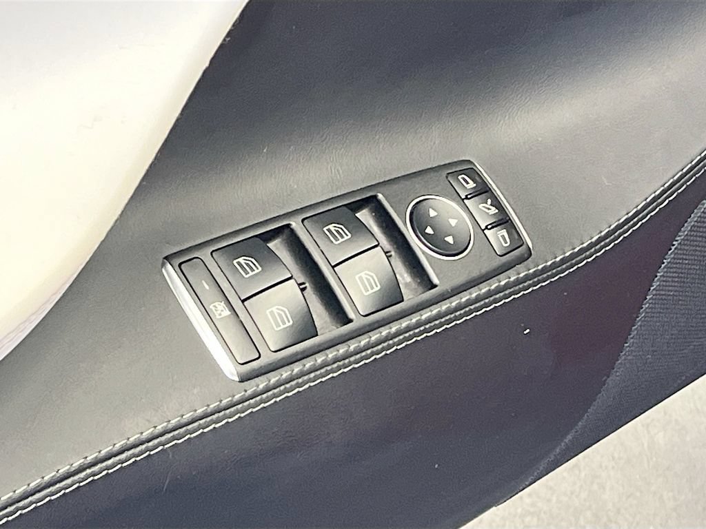 Used 2020 Tesla Model S Long Range AWD/4WD image 17