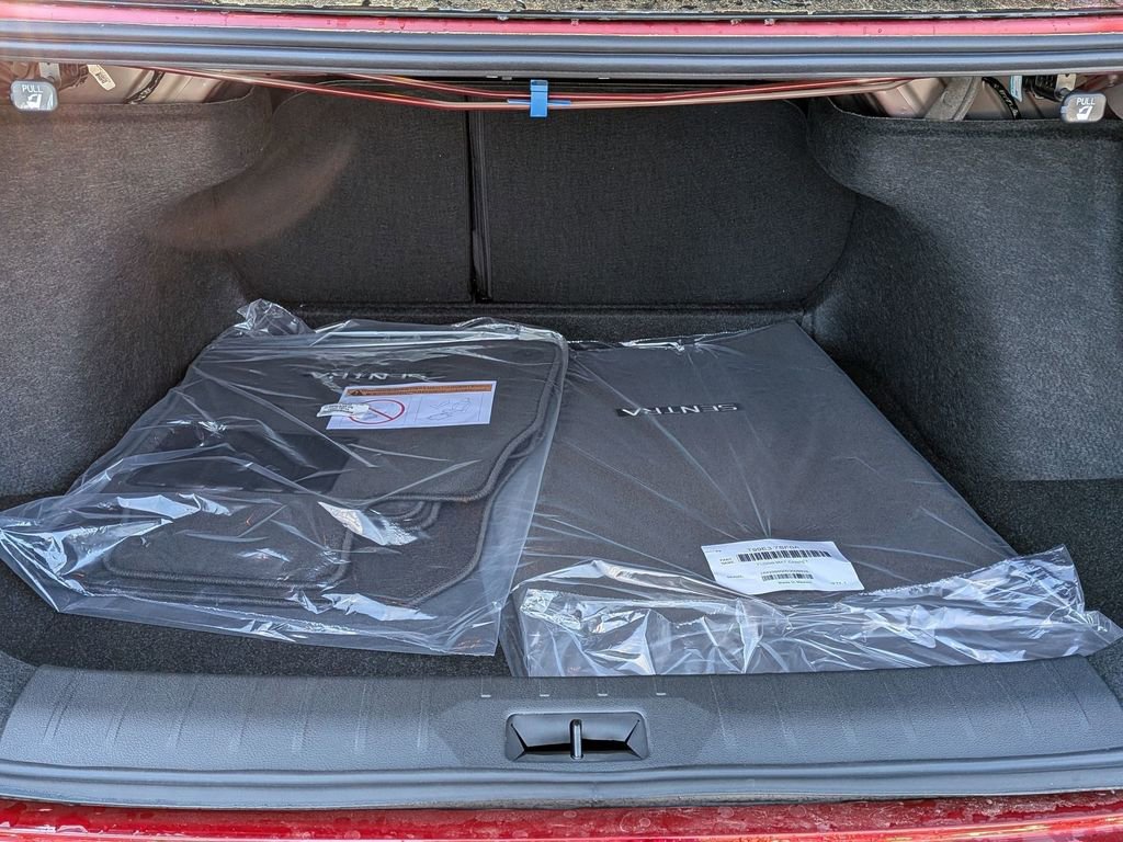 New 2026 Nissan Sentra SR w/ SR Premium Package FWD image 19