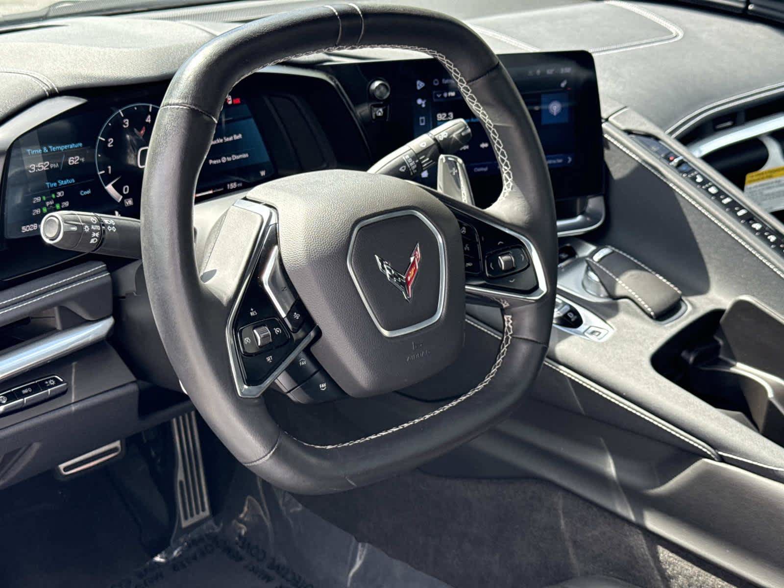 Used 2024 Chevrolet Corvette Stingray Preferred Conv w/ Z51 Performance Package RWD image 4