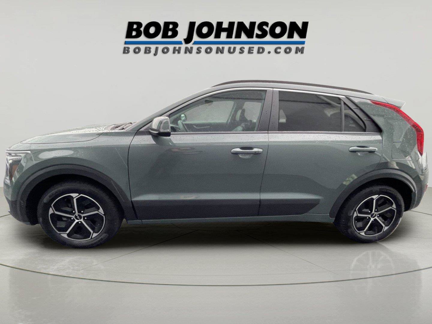 Used 2024 Kia Niro EX FWD image 4