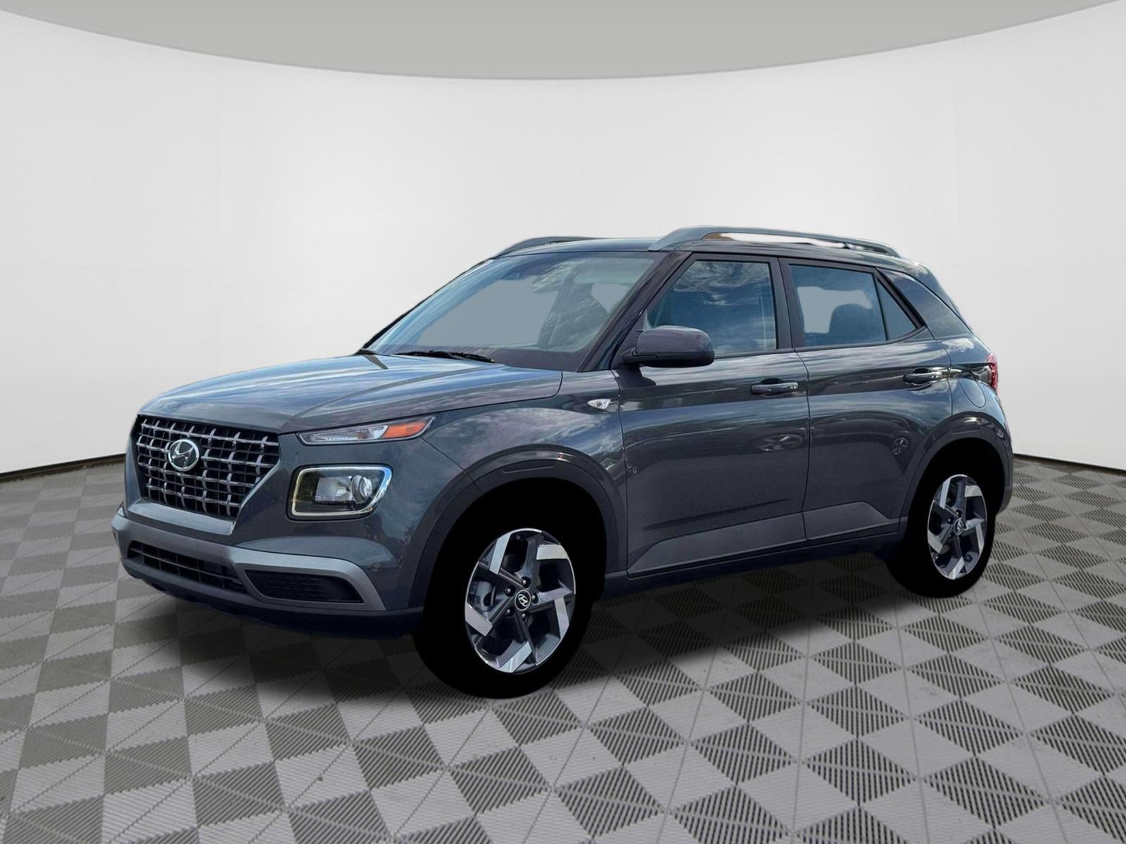 New 2026 Hyundai Venue SEL FWD image 2