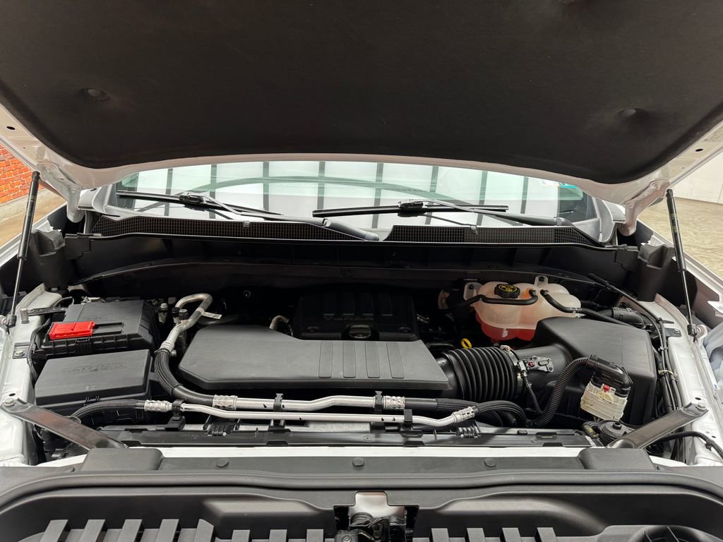Used 2024 Chevrolet Silverado 1500 LT image 27