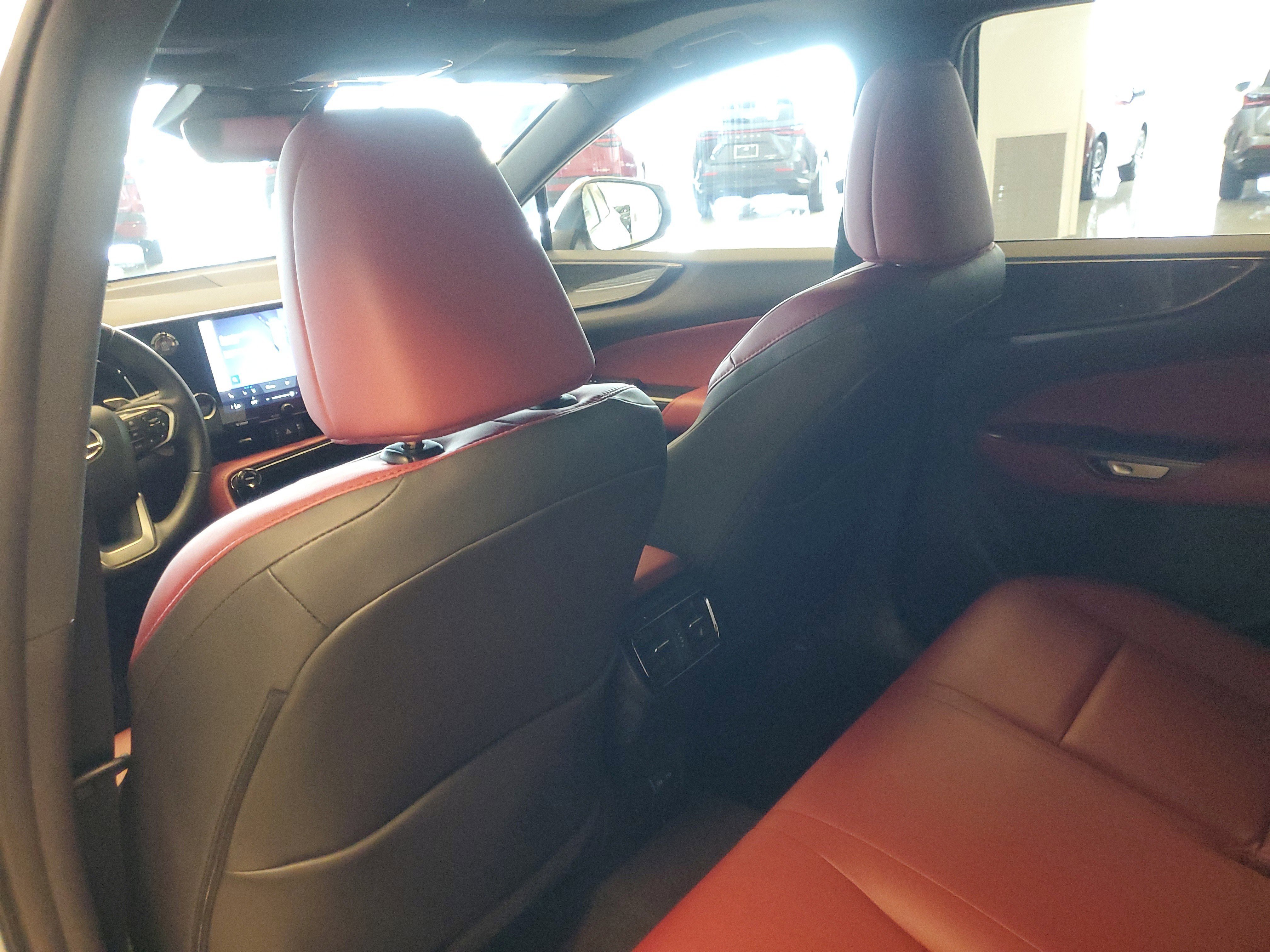 Used 2025 Lexus NX 250 250 Premium image 16