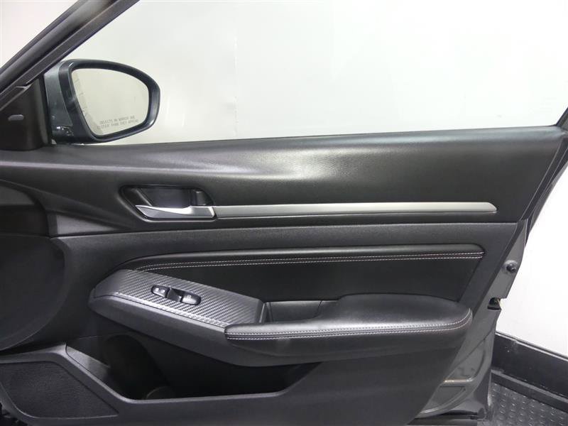 Used 2019 Nissan Altima 2.5 SL FWD image 19