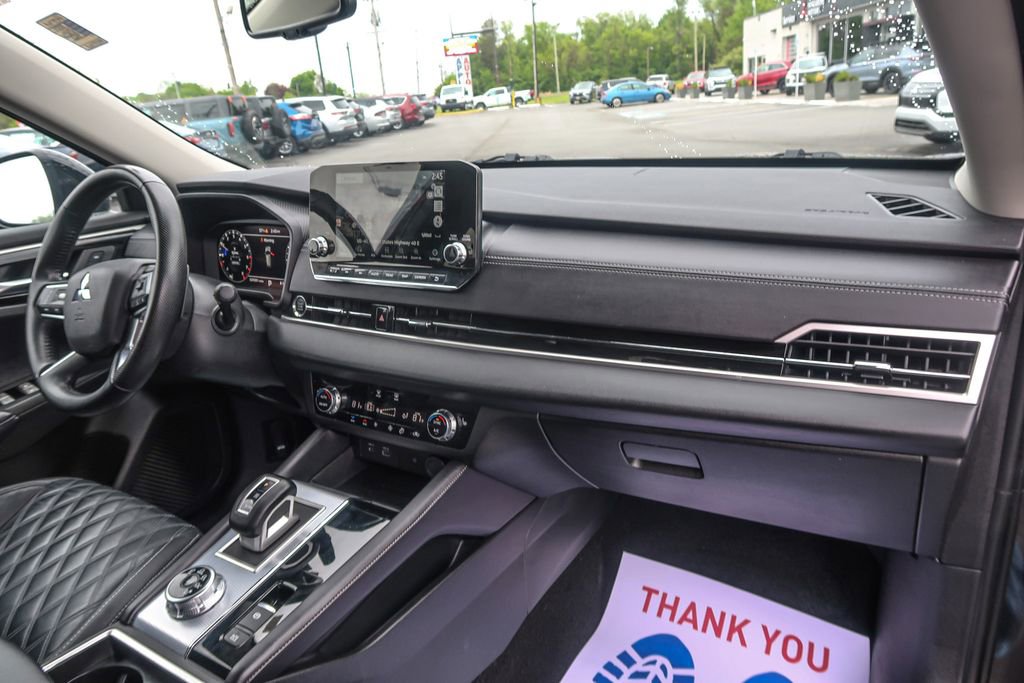 Used 2024 Mitsubishi Outlander SEL FWD image 23