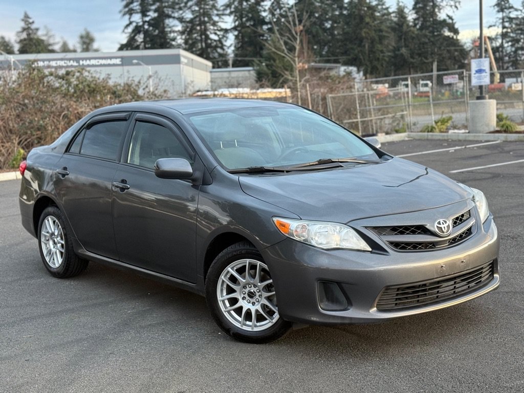 Used 2011 Toyota Corolla LE FWD image 4