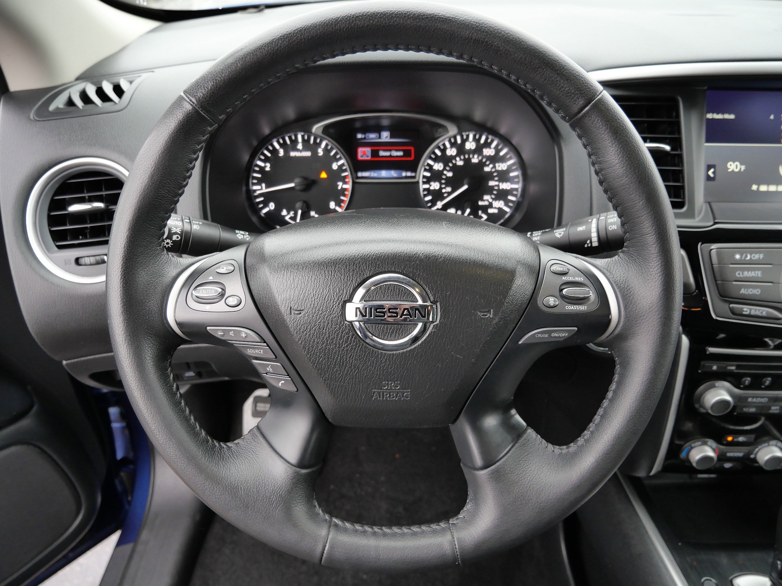 Used 2019 Nissan Pathfinder SV image 26