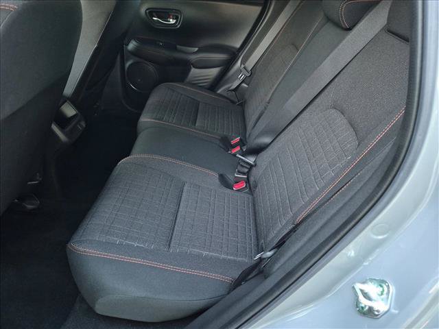 Used 2025 Honda HR-V Sport image 17